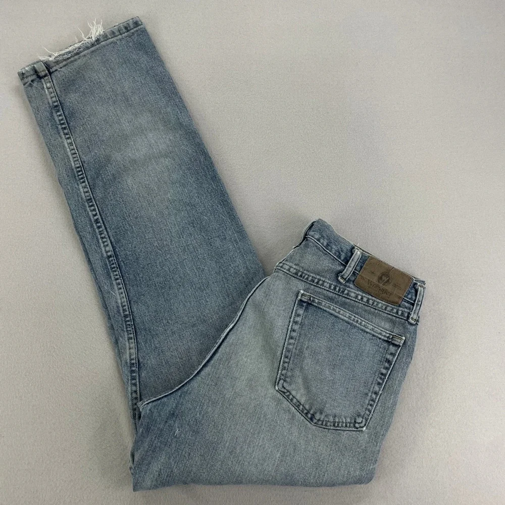 Wrangler Jeans Men's 36x32 97601VR‎ Straight Leg Faded Distressed Workwear Denim